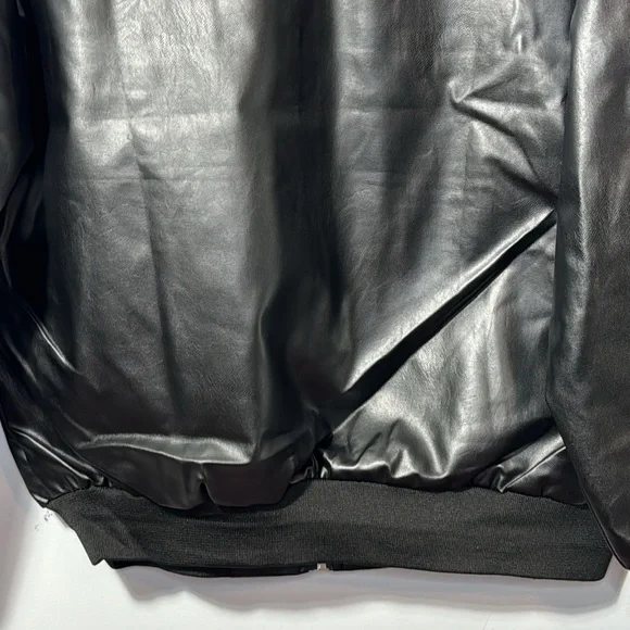 Jiechaofang Black‎ with White Piping Faux Leather Jacket in Size XL